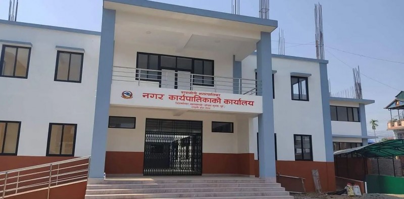 दुग्ध उत्पादक किसानलाई नगरपालिकाको अनुदान